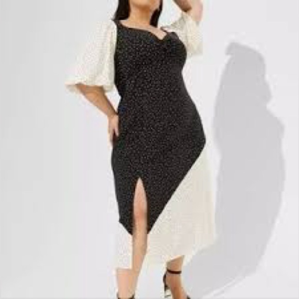 Torrid 2 stretch dress black white dots asymmetrical